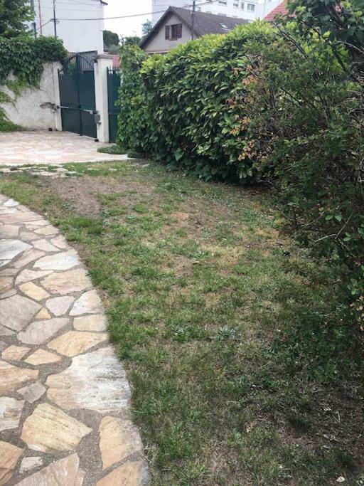 «  La Petite Maison » ....Des Grands Espaces... Saint-Maur-des-Fossés Exterior foto