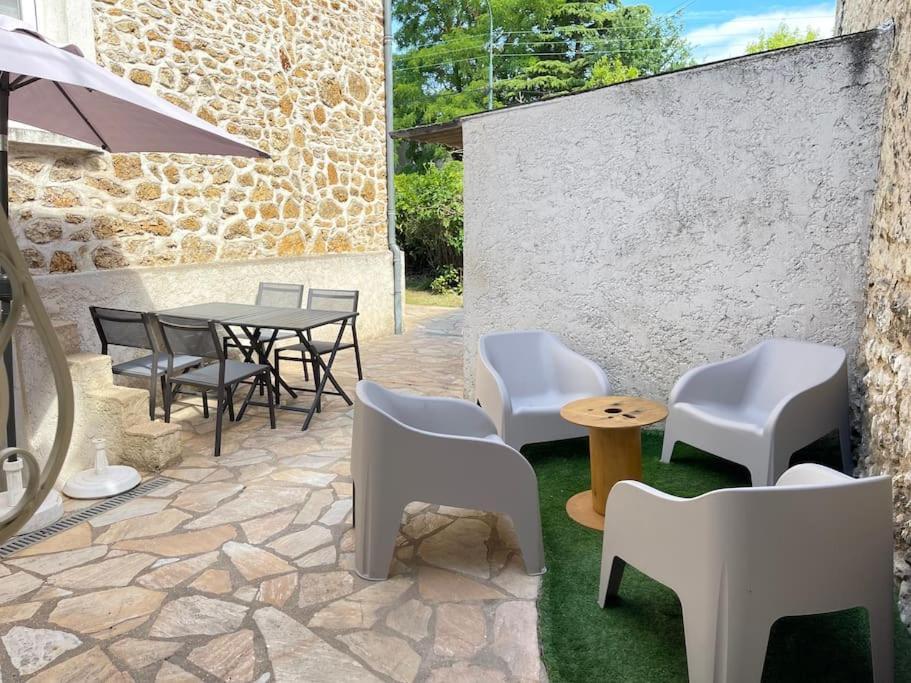 «  La Petite Maison » ....Des Grands Espaces... Saint-Maur-des-Fossés Exterior foto